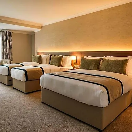 Hotel Nuremore Estate
